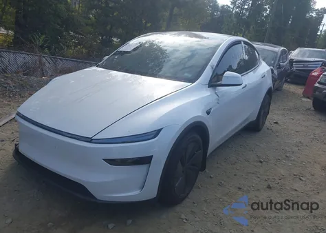 2026 Tesla Model Y Long Range Dual Motor All-Wheel Drive/Long Range Launch Series из США, поврежденный, VIN 7SAYGDEE7TA449451